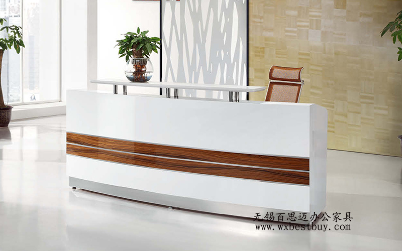 �Ͼ�����ǰ�_