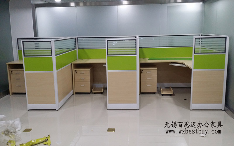 無(wú)錫辦公桌屏風(fēng) 無(wú)錫辦公桌屏風(fēng)